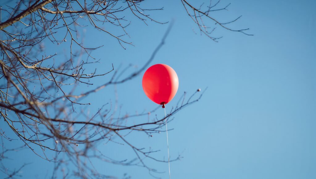 haydervoice only one red balloon.jpg